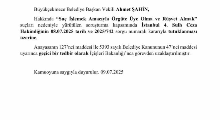 Adana Büyükşehir Belediye Başkanı ve Büyükçekmece Belediye Başkan Vekili görevden uzaklaştırıldı