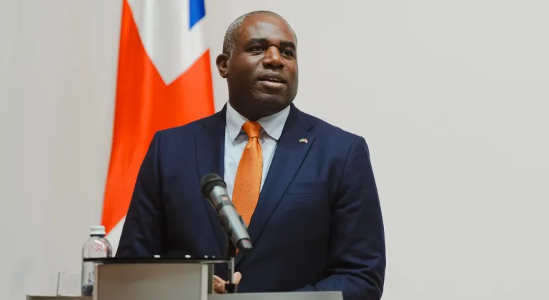 İngiltere Dışişleri Bakanı Lammy: "İsrail’in yeni yardım sistemi Gazzelileri insanlık onurundan mahrum bırakıyor"