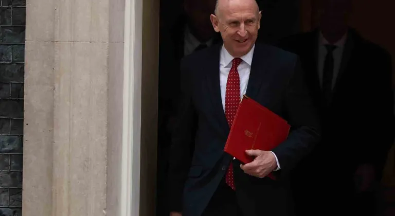 İngiltere Savunma Bakanı Healey: "ABD’nin Bella 1’e müdahalesine destek verdik"