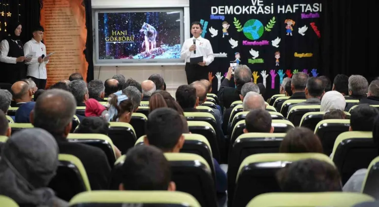 İnsan Hakları Günü’nde Filistin ve Doğu Türkistan vurgusu yapıldı