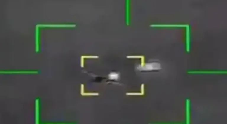 İran, ABD’ye ait A-10 savaş uçağının vurulma görüntüsünü yayınlandı