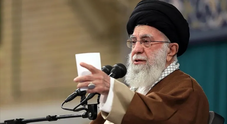 İran Dini Lideri Hamaney: "ABD ile müzakere tamamen faydasız"