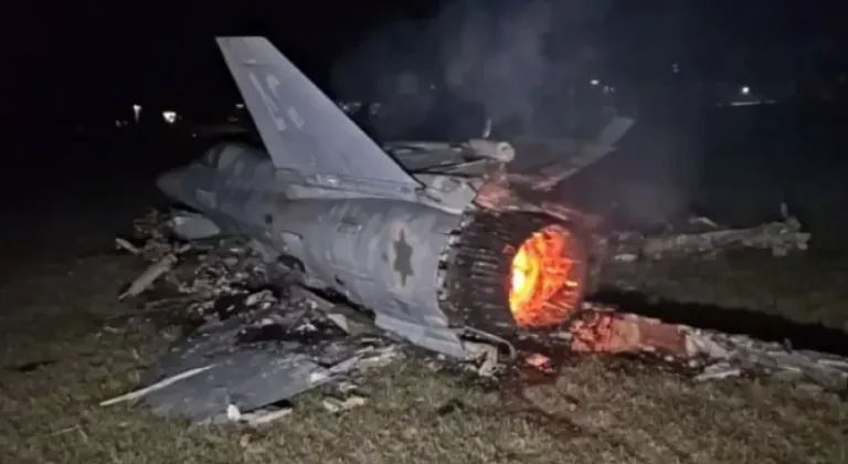 İran: "İsrail’e ait bir F-35 savaş uçağı daha düşürüldü"