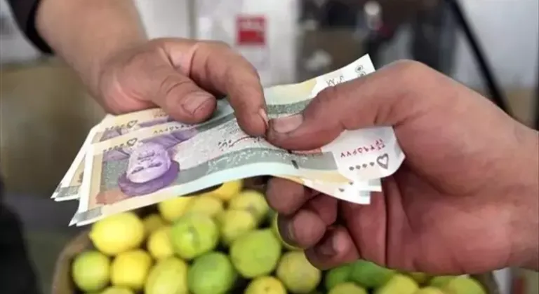 İran’da artan yaşam pahalılığıyla mücadeleye yönelik "Kalabarg" uygulaması