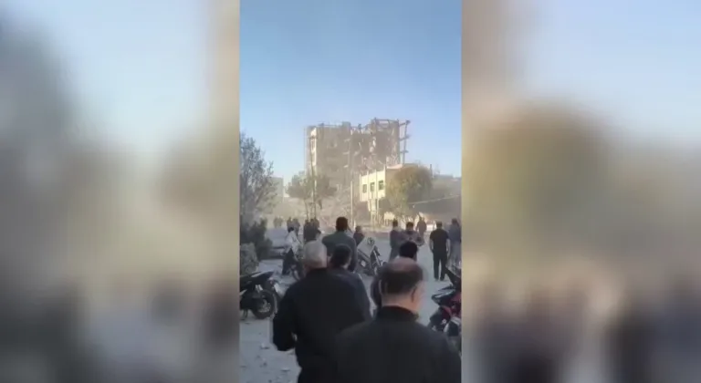 İran’da dini lideri seçmekle görevli Uzmanlar Meclisi’nin binası vuruldu