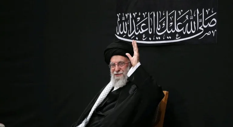 Hamaney için 3 gün sürecek "veda töreni" düzenlenecek