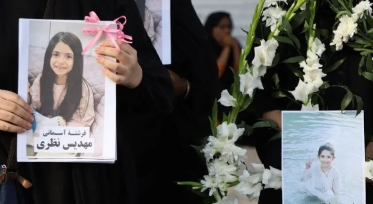 İran’daki okul saldırısında ölenler için cenaze töreni düzenlendi