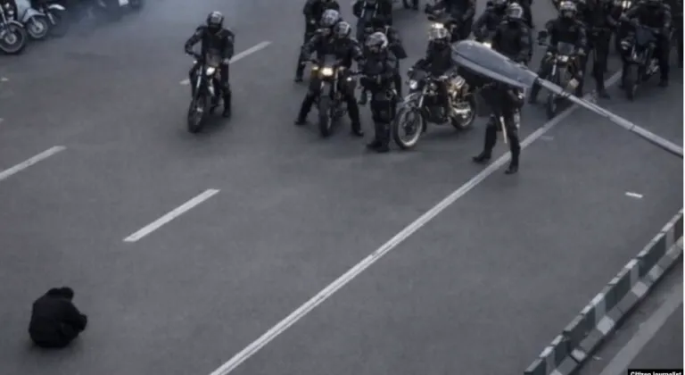 İran’daki protestolarda 10 binden fazla kişinin gözaltına alındığı iddia edildi