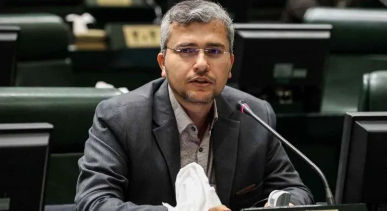 İran’dan Batı’ya protesto suçlaması: "Almanya, İngiltere ve Fransa büyükelçileri teröristlerin yanında yer aldı"