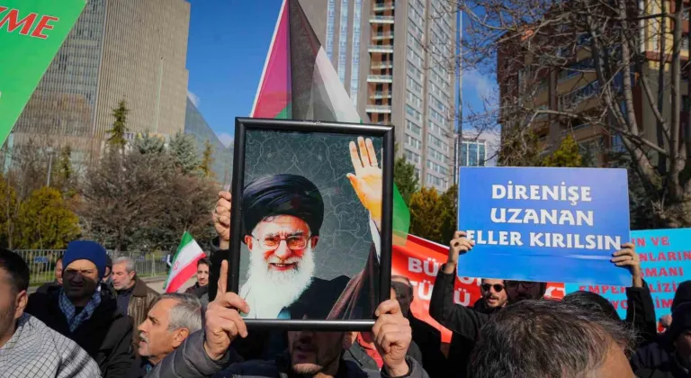 İran’ın Ankara Büyükelçiliği’nde bayraklar yarıya indi