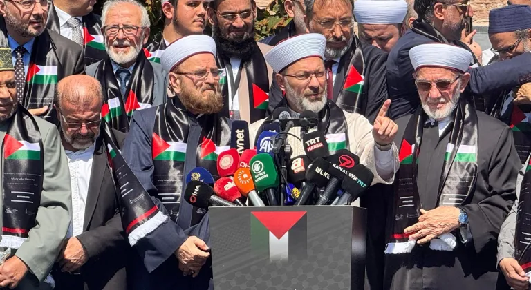 İslam alimleri Gazze konusunda Ayasofya'dan dünyaya seslendi