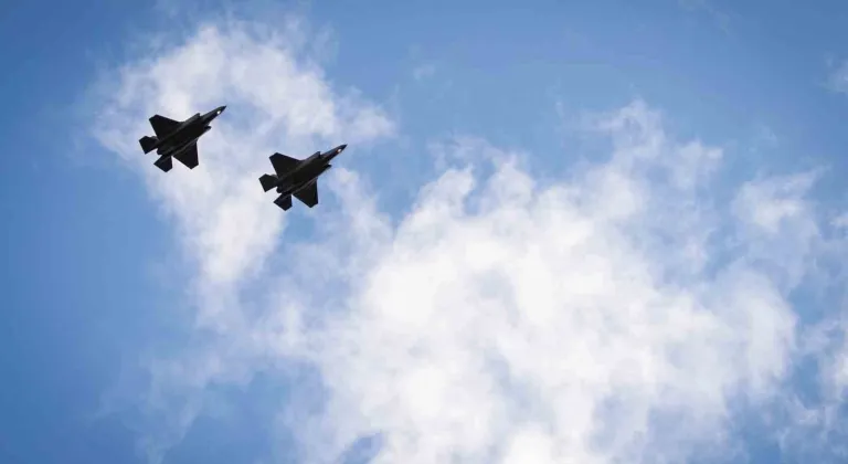 İspanya, F-35 savaş uçağı satın almaktan vazgeçti