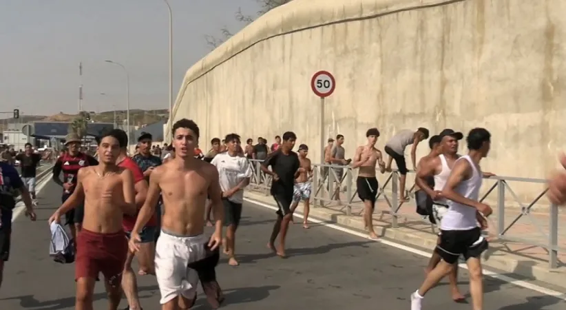 İspanya hükümeti, göçmen hareketliliğinin yaşandığı Sebte'ye askeri birlikler sevk edecek