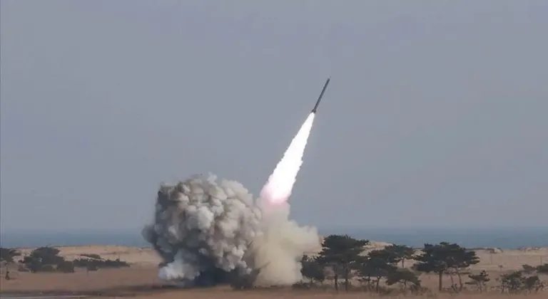 İsrail ordusu Yemen’den fırlatılan balistik füzenin engellendiğini açıkladı
