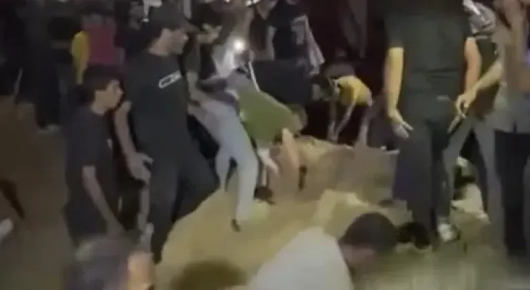 İsrail, yerinden edilmiş Filistinlilerin sığındığı çadırları vurdu: 11 ölü