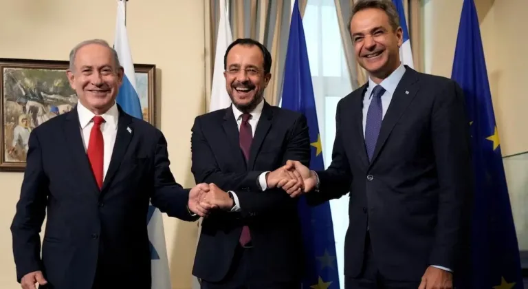 İsrail, Yunanistan ve GKRY arasında üçlü zirve