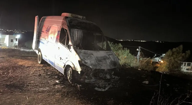 İsrailli yerleşimciler Batı Şeria’daki Filistin köylerine saldırdı