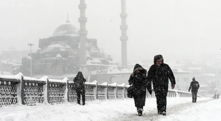 İstanbul’a kar yeniden geliyor