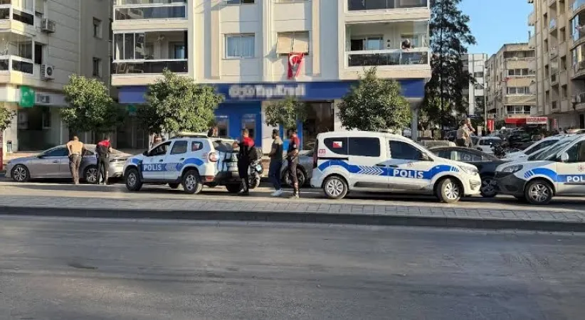 İzmir’de bankada soygun girişimi iddiası polisi alarma geçirdi