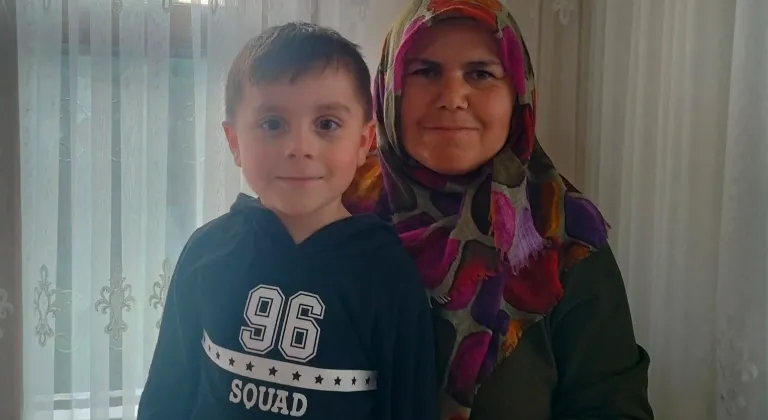 Kastamonu’da ölü bulunan anne ile oğlunun cenazeleri otopsi için Ankara Adli Tıp Kurumuna getirildi