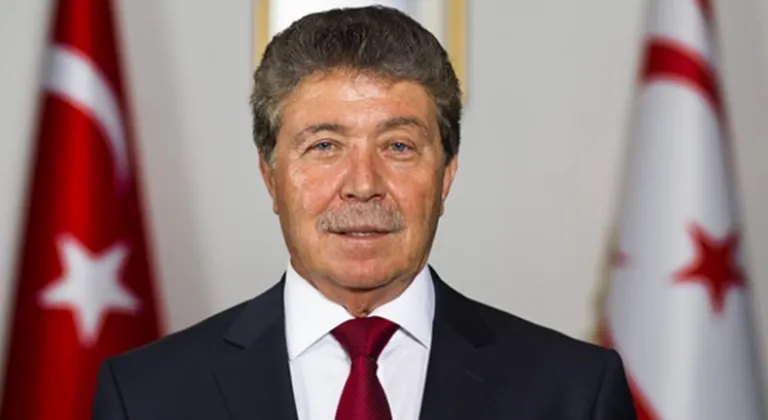 KKTC Başbakanı Üstel: "Kanlı Noel, bir kahramanlık değil etnik temizlik girişimidir"