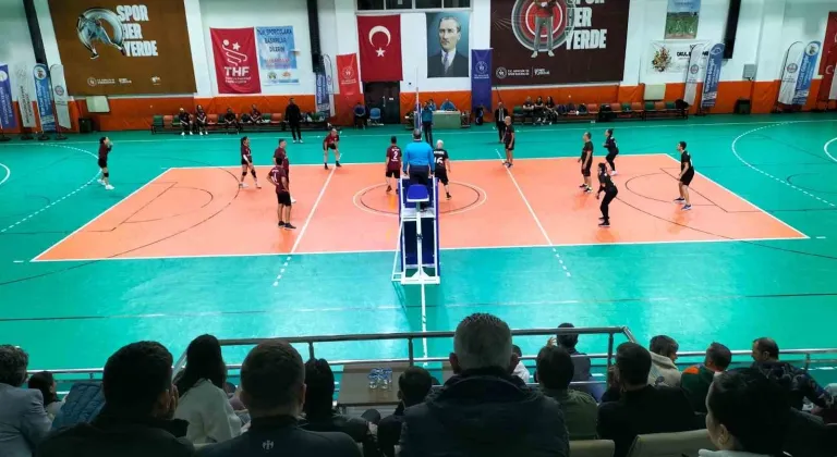 Köyceğiz’de ödüllü Voleybol Turnuvası başladı