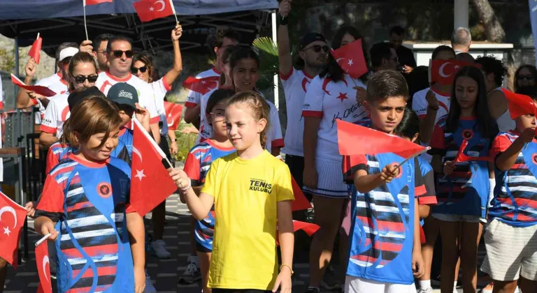 Kuşadası’nda Zafer Bayramı coşkusu tenis turnuvasıyla kutlanıyor