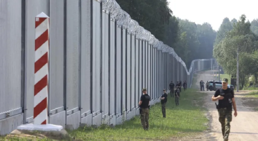 Letonya, Belarus sınırını kapattı