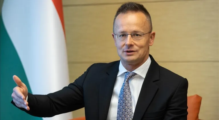 Macar Bakan Szijjarto: "Kuzey Akım boru hatlarına sabotaj devlet terörüne benziyor"