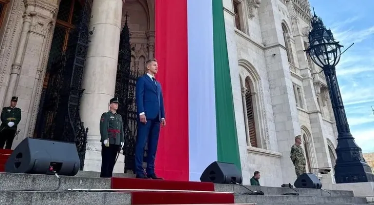 Macaristan’ın yeni Başbakanı Peter Magyar, yemin ederek göreve başladı