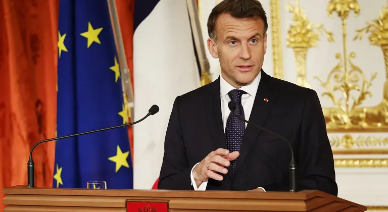 Macron: "Hürmüz Boğazı’nın askeri operasyonla açılması fikri gerçekçi değil"