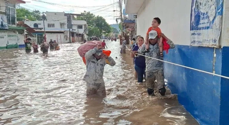 Meksika'da şiddetli yağışlar nedeniyle hayatını kaybedenlerin sayısı 72'ye yükseldi