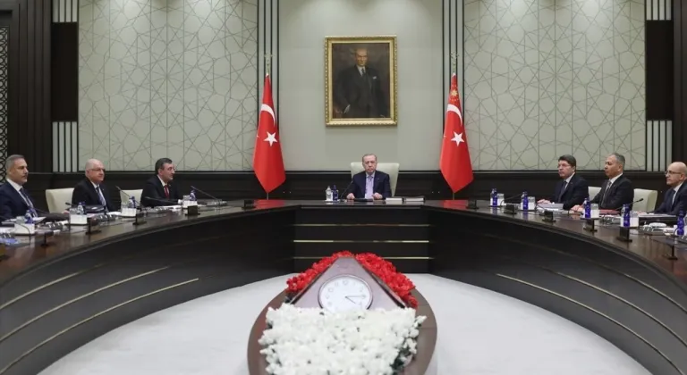 MGK Bildirisi: "Terörsüz Türkiye, terörsüz bölge hedeflerine yönelik çalışmalar değerlendirildi"