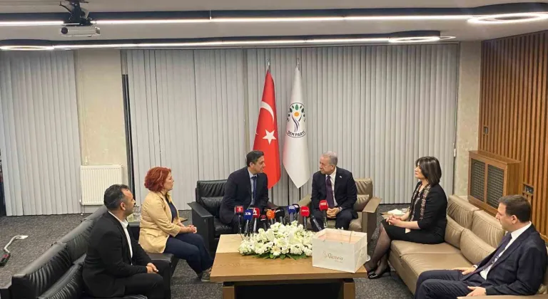 MHP, DEM Parti ile bayramlaştı