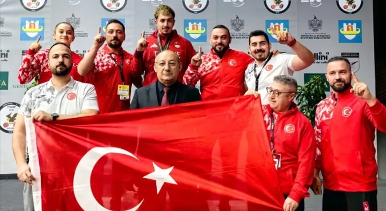 Milli halterci Yusuf Fehmi Genç Avrupa şampiyonu oldu