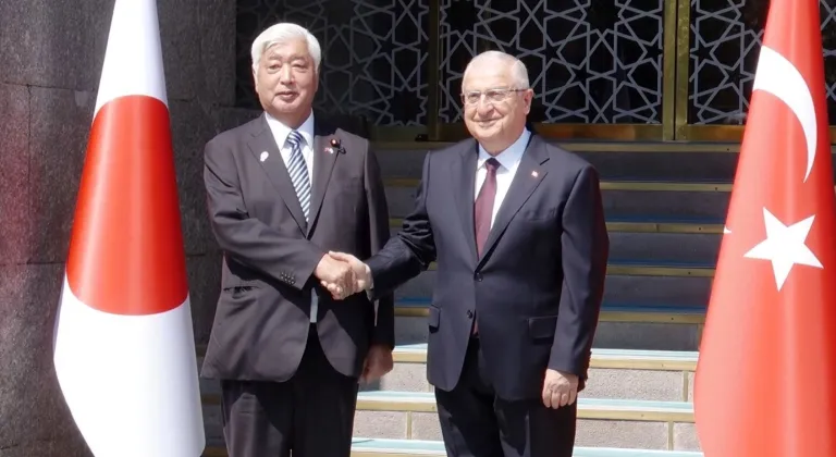 Milli Savunma Bakanı Güler, Japonya mevkidaşı Gen Nakatani ile bir araya geldi