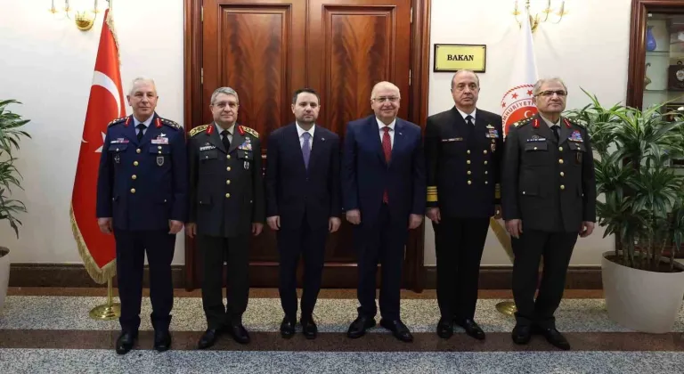 Milli Savunma Bakanı Güler’den Adalet Bakanı Gürlek’e hayırlı olsun ziyareti