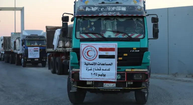 107 ton yakıt taşıyan iki tanker, Gazze’ye girmek üzere