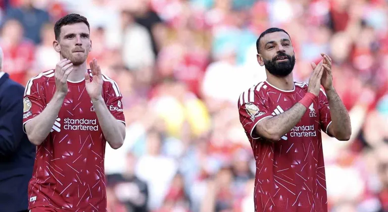 Mohamed Salah ve Robertson’dan Liverpool’a duygusal veda