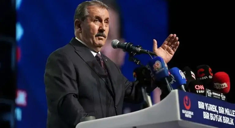 Mustafa Destici yeniden BBP Genel Başkanlığına seçildi