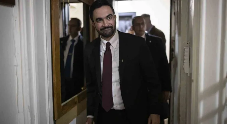 New York Belediye Başkanı Mamdani, İsrail’e imtiyaz sağlayan yürütme emirlerini iptal etti