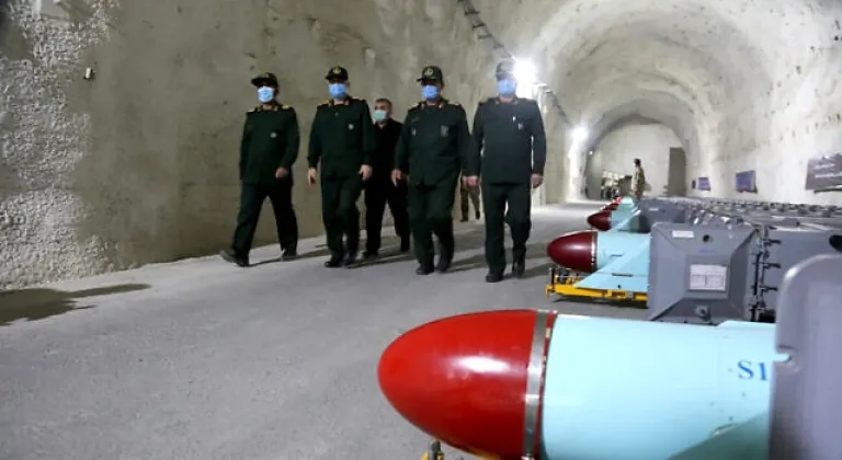 NYT: "İran, vurulan yeraltı füze tesislerini saatler içinde yeniden devreye sokuyor"