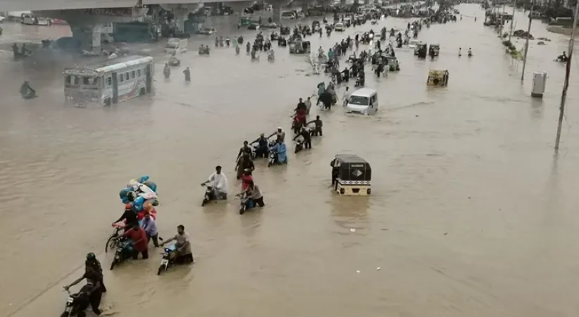 Pakistan’da muson yağışlarında can kaybı 72’ye yükseldi