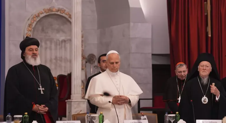 Papa 14. Leo, Yeşilköy’deki Mor Efrem Süryani Ortodoks Kilisesi’ne geldi