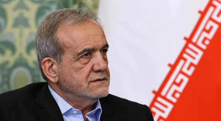 Pezeşkiyan: "Balistik füzelerle ilgili hiçbir müzakere yapılmadı ve yapılmayacak da"