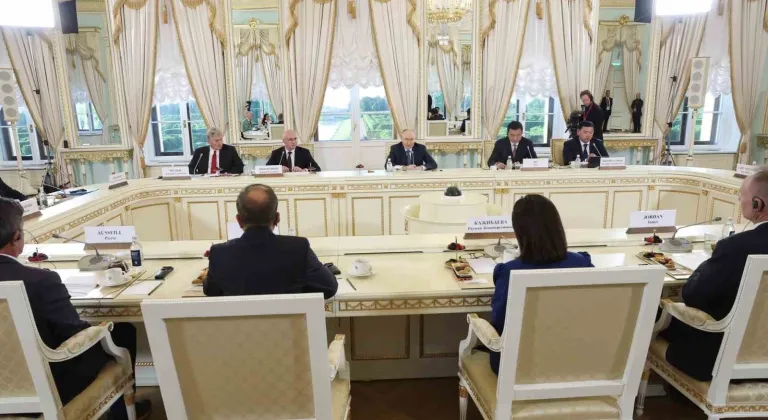 Putin: "Avrupa isterse tekrar Rusya ile diyalog başlatabilir"