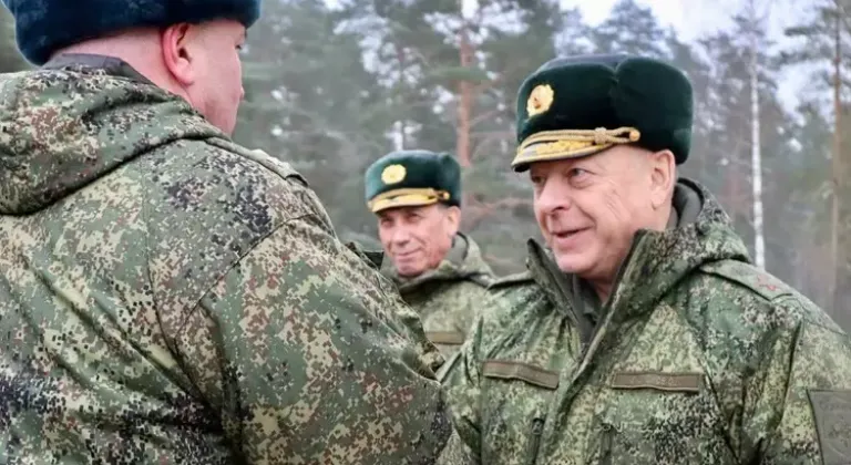 Putin, Kara Kuvvetleri Komutanı Salyukov’u görevden aldı