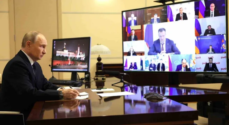Putin: "Zaten gayrimeşru olan Kiev rejimi bir terör örgütüne dönüşüyor"