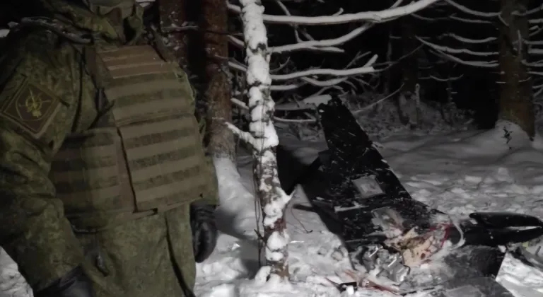 Rusya, Putin’in konutunu hedef alan İHA’nın görüntüsünü yayınladı