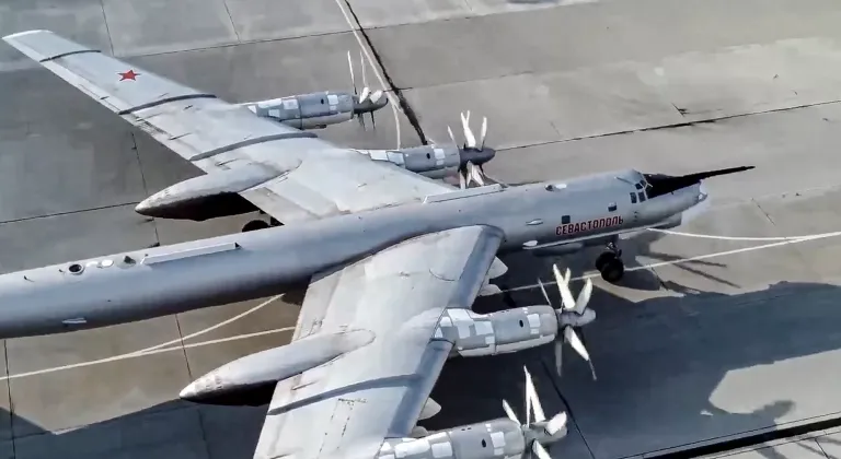 Rusya, Ukrayna’nın drone'larla vurduğu uçakları onaracak